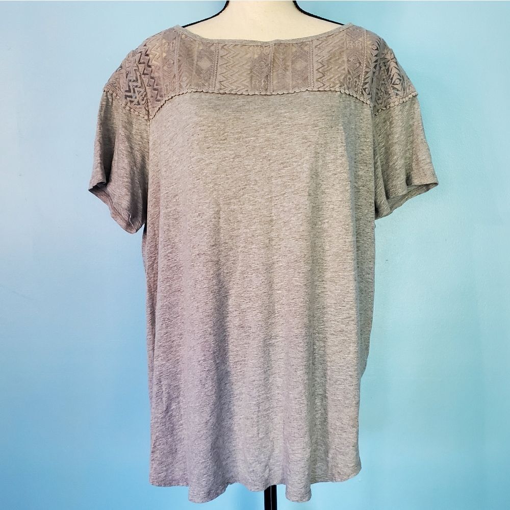 Ava & Viv Light Gray Lace Detail Linen Blend Short Sleeve Shirt